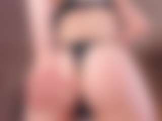 Live cam show with SunDeane - Facial on madthumbs