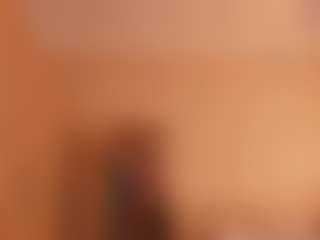 Live cam show with SunDeane - Brown Hair on TeamSkeetLive