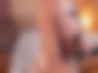 Live cam show with SunDeane - Camel Toe on Camsoda