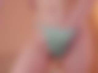Live cam show with SunDeane - Body Massage on slutload