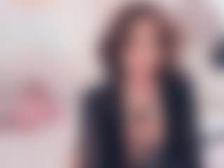 Live cam show with SunDeane - Interactivetoy on live.xbliss.ai