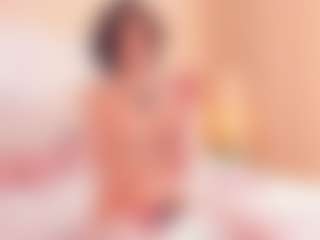 Live cam show with SunDeane - Brown Hair Petite on Cam Slut