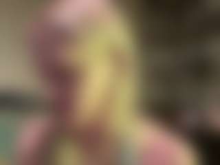 Live cam show with ToraMagid - Nipple Piercings on CamSodaAdn