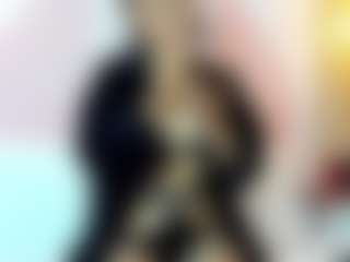 Live cam show with Valkiria - Granny Squirt on Chatstar
