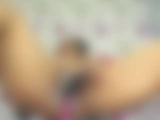 YESSYFOX's Live Sex Cam Show