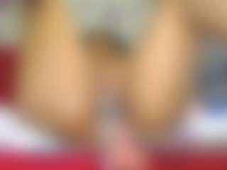 YESSYFOX's Live Sex Cam Show