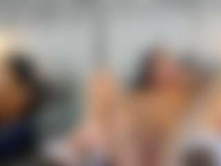 Adarha-low's Live Sex Cam Show