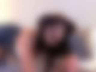 Live cam show with Adarha-low - Skinny White on Camsoda | colombia