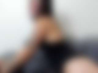 Adarha-low's Live Sex Cam Show