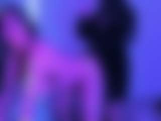 Show de cam en vivo con AgathaandAtenea - Cum en Camsoda