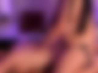 Show in cam erotica live di AgathaandAtenea