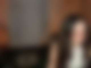 Live cam show with Zara - Skinny on eurowanks.com