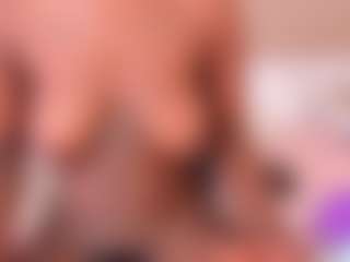 AnnyOsorioo's Live Sex Cam Show