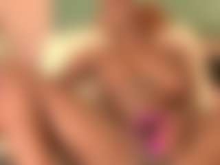 AnnyOsorioo's Live Sex Cam Show