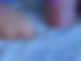 Live cam show with AveriRigby - Ahegao on studioflirtlive.com