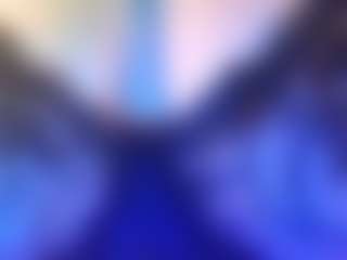 Live cam show with AveriRigby - Lesbian on Dolls Live