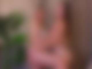 Live cam show with AveriRigby - Smoking on Big Tits