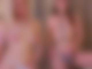 Live cam show with AveriRigby - College on Dolls Live