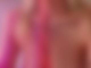 Live cam show with AveriRigby - Facial on Camsoda.co