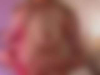 Live cam show with AveriRigby - Facial on Dolls Live
