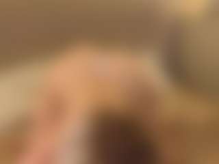 Live cam show with AveriRigby - Blonde Hair College on SquirtSoMuch