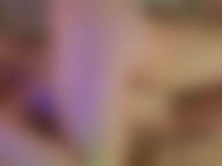 Live cam show with AveriRigby - Facial on Camsoda