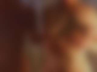 Live cam show with AveriRigby - Blonde Hair on sexytreat.net