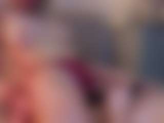 Live cam show with AveriRigby - Facial on realtime-chat