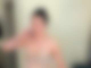 evelyne-xx's Live Sex Cam Show