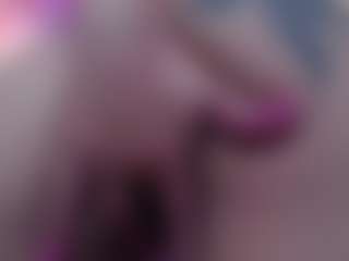 Live cam show with Briana - Tittyfuck on StripNow