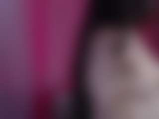 Live cam show with Kailee-Ch - Petite on Camsoda
