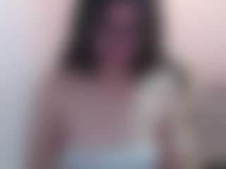 Live cam show with Kailee-Ch - Twerk on CamwithHer