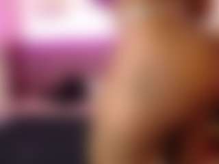 Live cam show with kassandraBrown - Bedroom on Gym Cam Girls