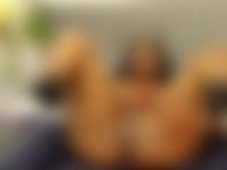 Live cam show with kassandraBrown - Brown Hair on StripNow