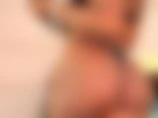Live cam show with kassandraBrown - Athletic Ebony on CamClone