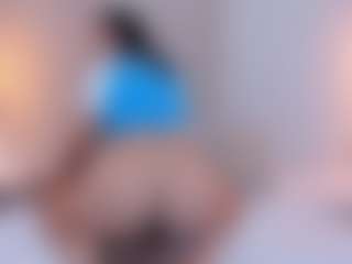 Katuff MILF webcam performer live streaming
