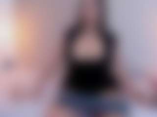 Katuff MILF webcam performer live streaming