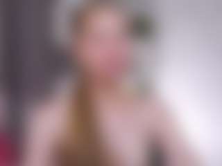 Live cam show with Chenier - Hairy Pussy on Mixed Magazine Live