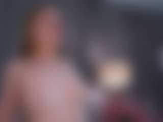 Live cam show with Chenier - Blonde Hair on Stripli.com