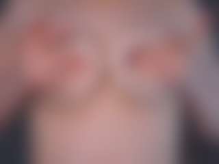 Live cam show with Chenier - Nipple Piercings on Adult Interactions