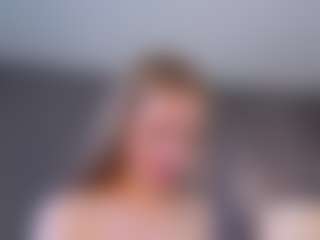 Live cam show with Chenier - Blue Eyes on googirlz