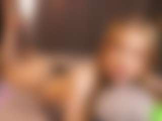 Live cam show with Chenier - Normal on Camsoda