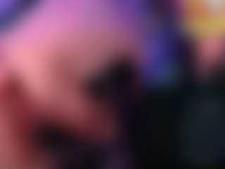Live cam show with SayrethSofia - Fingers on crypto-cams