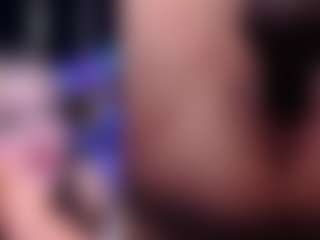 Live cam show with SayrethSofia - Facial on Camsoda