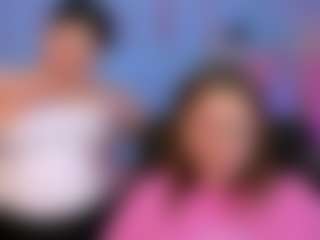 Live cam show with shadow-kiss - Brown Eyes on Gym Cam Girls