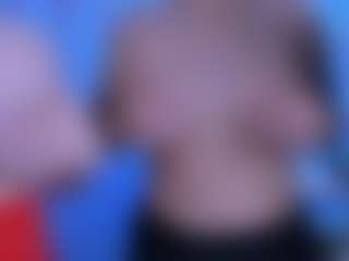Live cam show with shadow-kiss - Athletic on CamwithHer