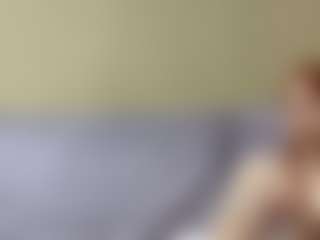 Live cam show with Lina - Flashing on Dolls Live