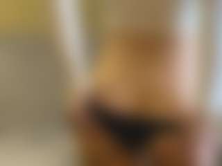 Lina's Live Sex Cam Show