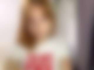 Live cam show with Lina - Fingering White on friskycurves.com | germany