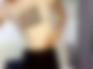 Live cam show with Lina - Erotic Dance on madthumbs